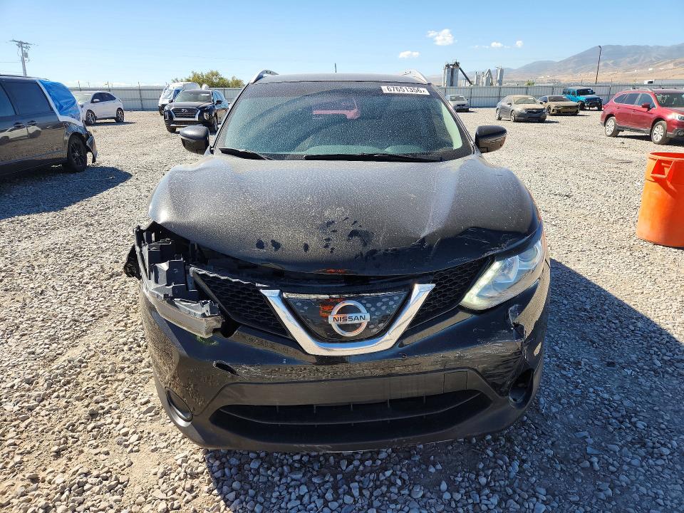 67651356 :رقم المزاد ، JN1BJ1CRXJW283563 vin ، 2018 Nissan Rogue Sport مزاد بيع