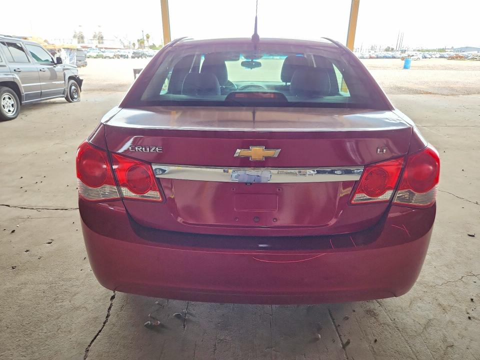 69377396 :رقم المزاد ، 1G1PC5SB3E7409165 vin ، 2014 Chevrolet Cruze مزاد بيع