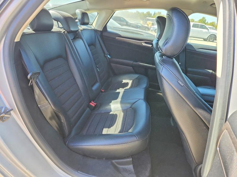 69568036 :رقم المزاد ، 3FA6P0LU0HR324281 vin ، 2017 Ford Fusion مزاد بيع