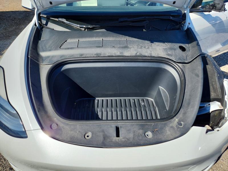 67849406 :رقم المزاد ، 7SAYGDEE0NF418323 vin ، 2022 Tesla Model Y مزاد بيع