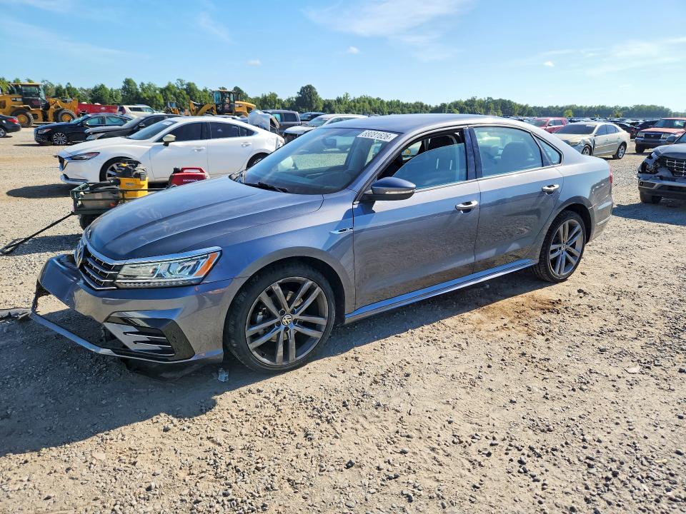 68081626 :رقم المزاد ، 1VWAA7A39JC007139 vin ، 2018 Volkswagen Passat مزاد بيع