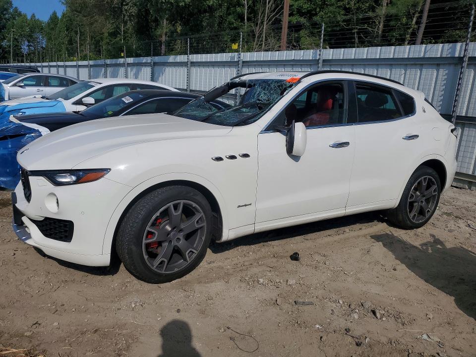 Продажа на аукционе авто 2018 Maserati Levante, vin: ZN661XUS0JX279517, номер лота: 69037226