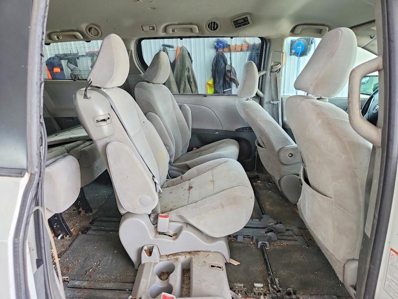 Продажа на аукционе авто 2017 Toyota Sienna, vin: 5TDKZ3DC8HS825054, номер лота: 67897286