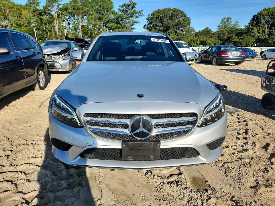 67301656 :رقم المزاد ، W1KWF8EB8LR596837 vin ، 2020 Mercedes-benz C مزاد بيع
