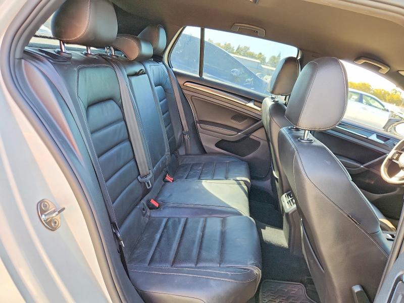 2017 Volkswagen Golf R მანქანა იყიდება აუქციონზე, vin: WVWVF7AU7HW167513, აუქციონის ნომერი: 70090526