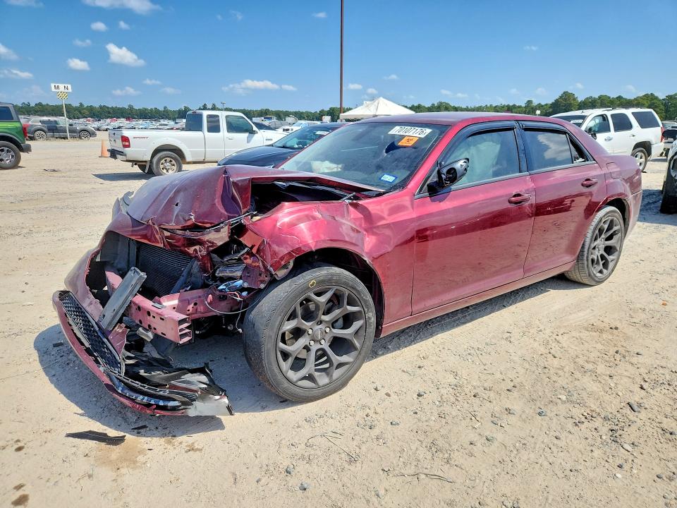 Auction sale of the 2019 Chrysler 300, vin: 2C3CCAAG3KH582667, lot number: 70107176