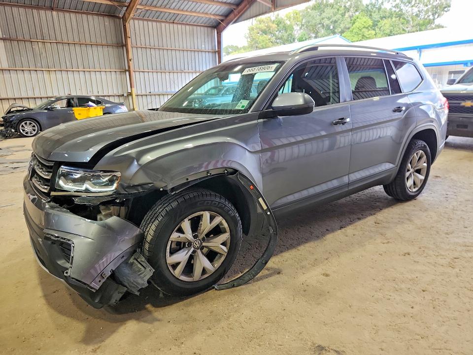 2018 Volkswagen Atlas მანქანა იყიდება აუქციონზე, vin: 1V2AR2CAXJC527133, აუქციონის ნომერი: 68818906