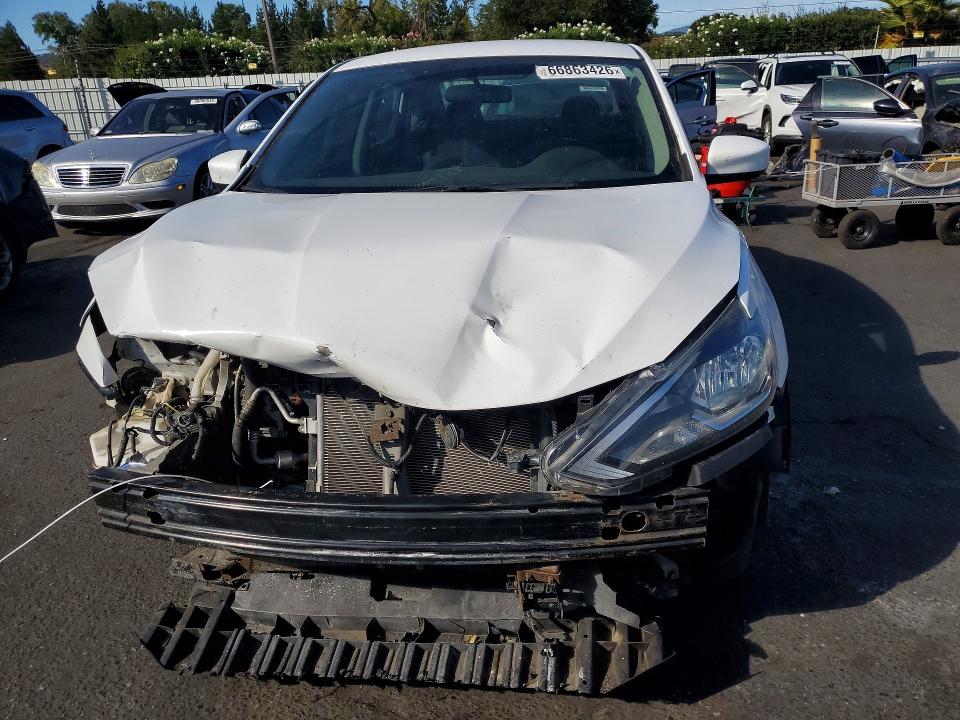 2018 Nissan Sentra მანქანა იყიდება აუქციონზე, vin: 3N1AB7AP9JY260071, აუქციონის ნომერი: 66863426