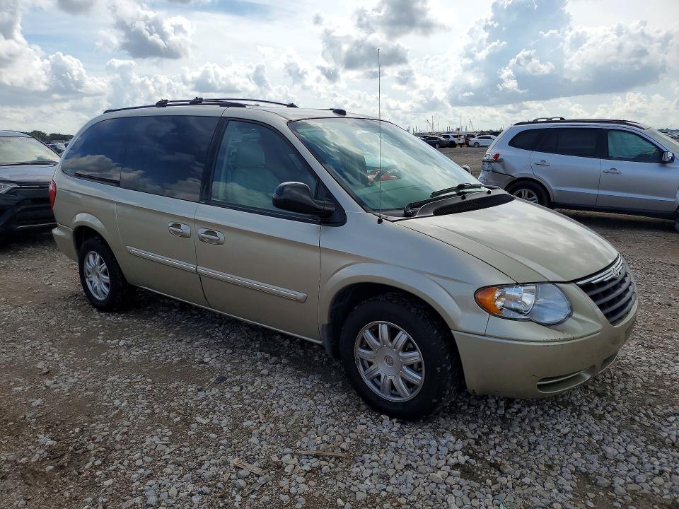 66742046 :رقم المزاد ، 2C4GP54L65R582887 vin ، 2005 Chrysler Town & Country مزاد بيع