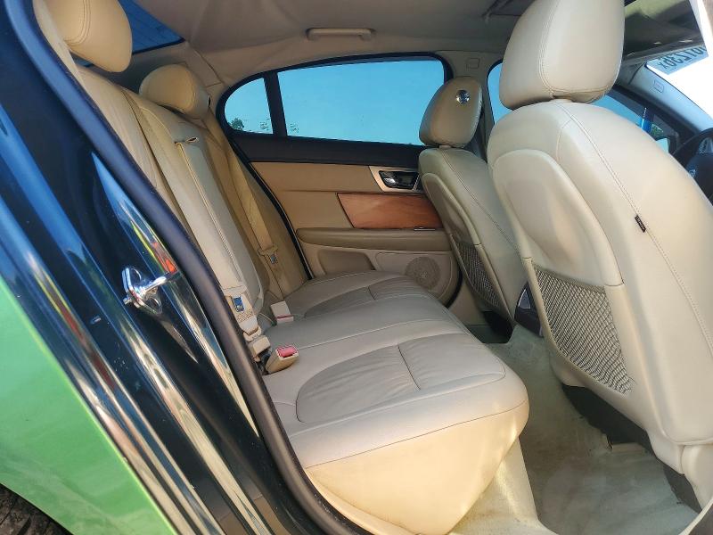 67067236 :رقم المزاد ، SAJWA0FA5AHR54741 vin ، 2010 Jaguar Xf مزاد بيع