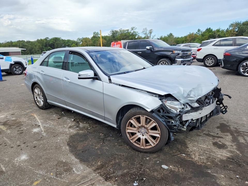 68995426 :رقم المزاد ، WDDHF2EB2DA713219 vin ، 2013 Mercedes-benz E مزاد بيع