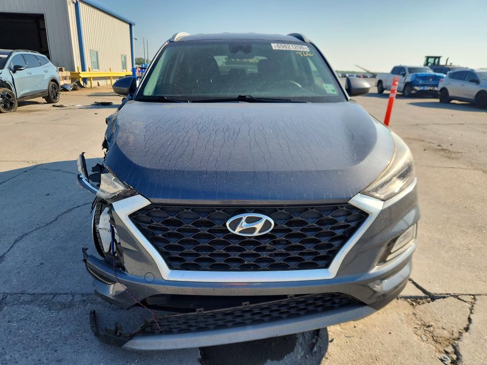 69821296 :رقم المزاد ، KM8J33AL2KU042246 vin ، 2019 Hyundai Tucson مزاد بيع