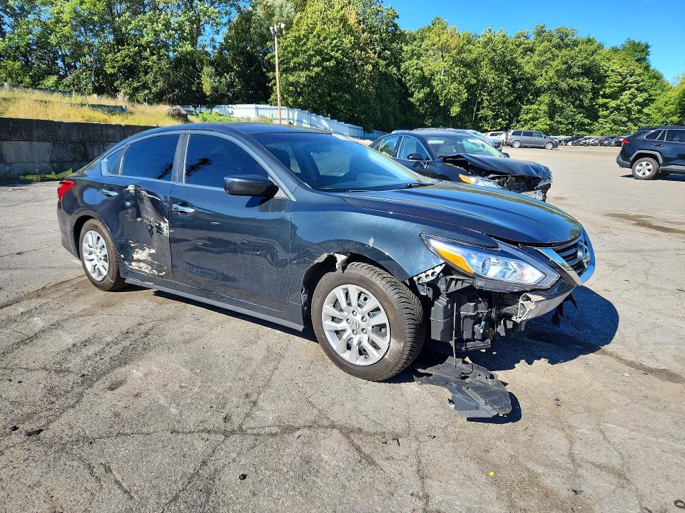 Продаж на аукціоні авто 2017 Nissan Altima, vin: 1N4AL3AP0HN363878, номер лоту: 70456956