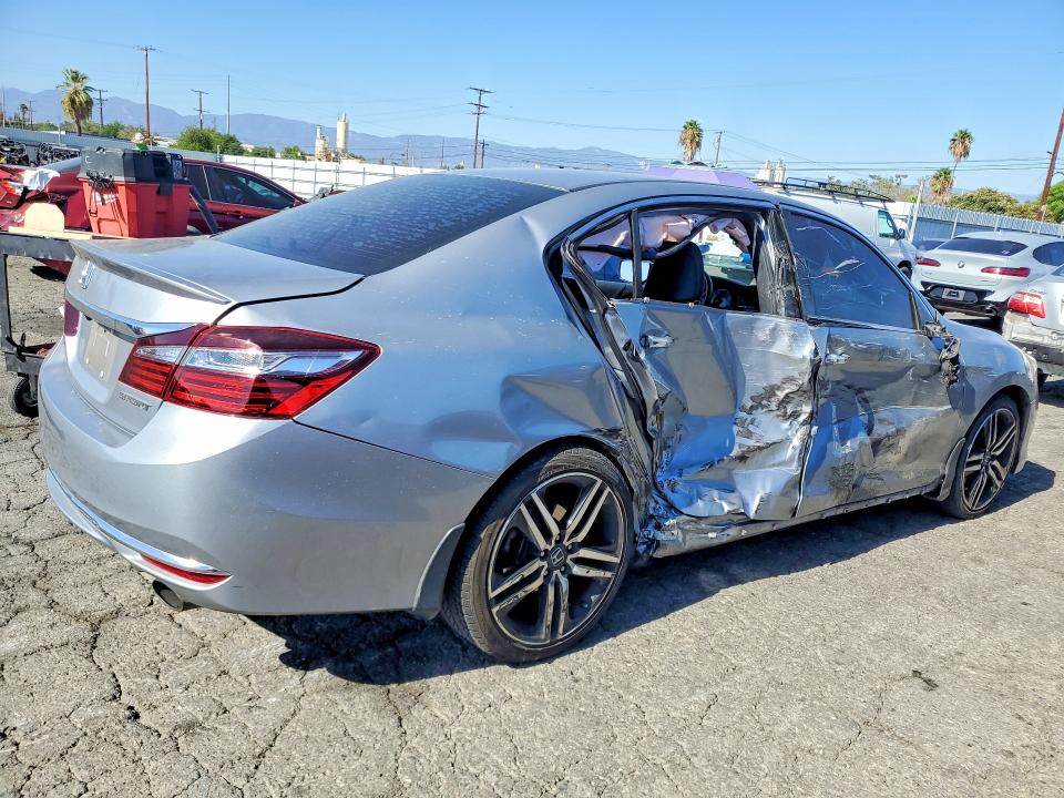 2017 Honda Accord მანქანა იყიდება აუქციონზე, vin: 1HGCR2F5XHA101068, აუქციონის ნომერი: 67562196