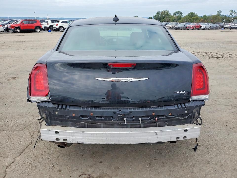 Продаж на аукціоні авто 2016 Chrysler 300, vin: 2C3CCABG5GH238568, номер лоту: 69976426