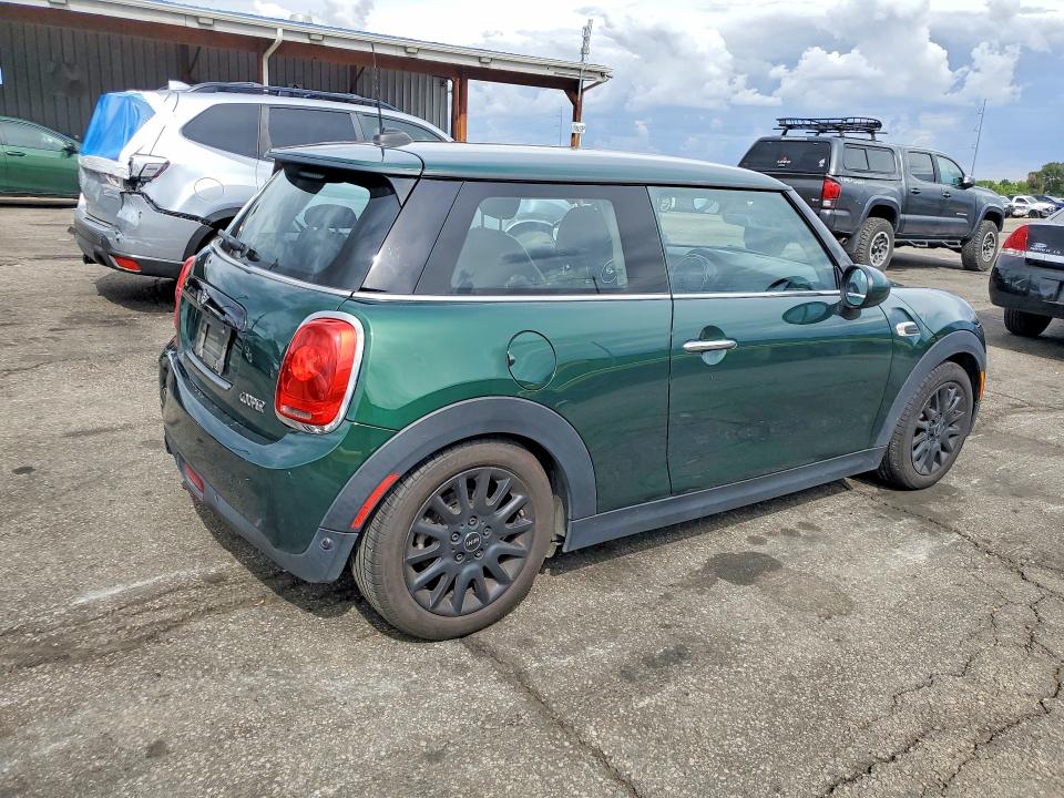 2018 Mini Cooper მანქანა იყიდება აუქციონზე, vin: WMWXP5C55J2G62385, აუქციონის ნომერი: 69447606