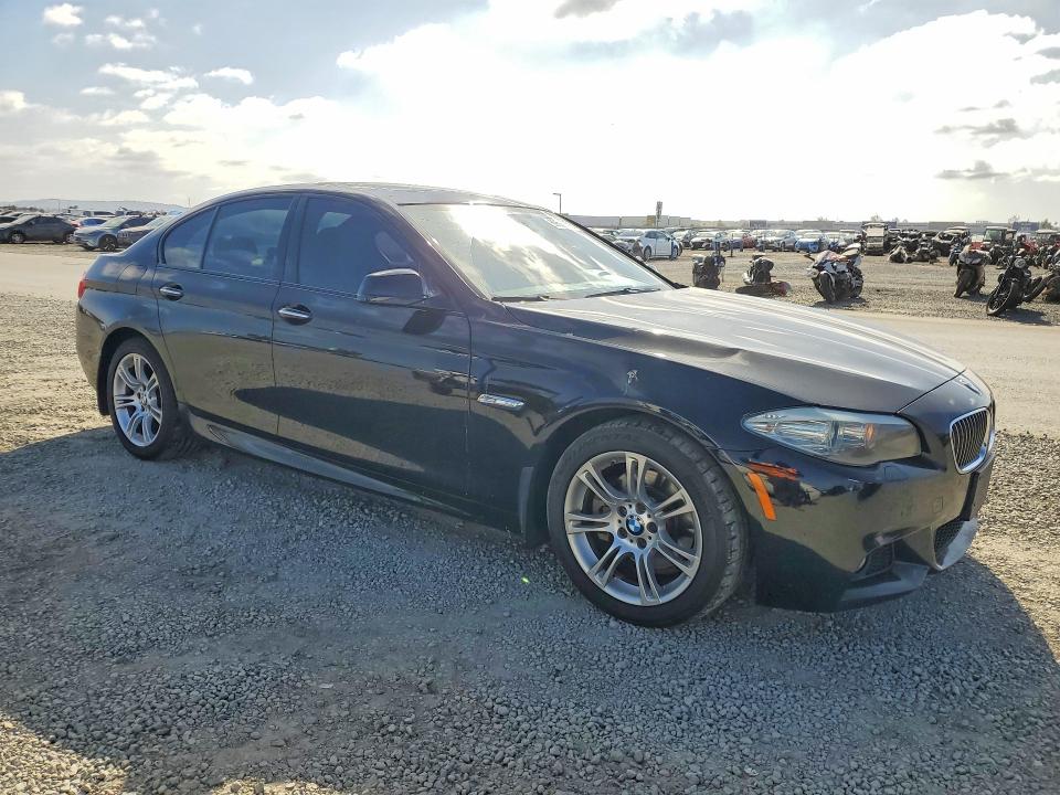 69525076 :رقم المزاد ، WBAFR1C59BC741582 vin ، 2011 Bmw 528 مزاد بيع