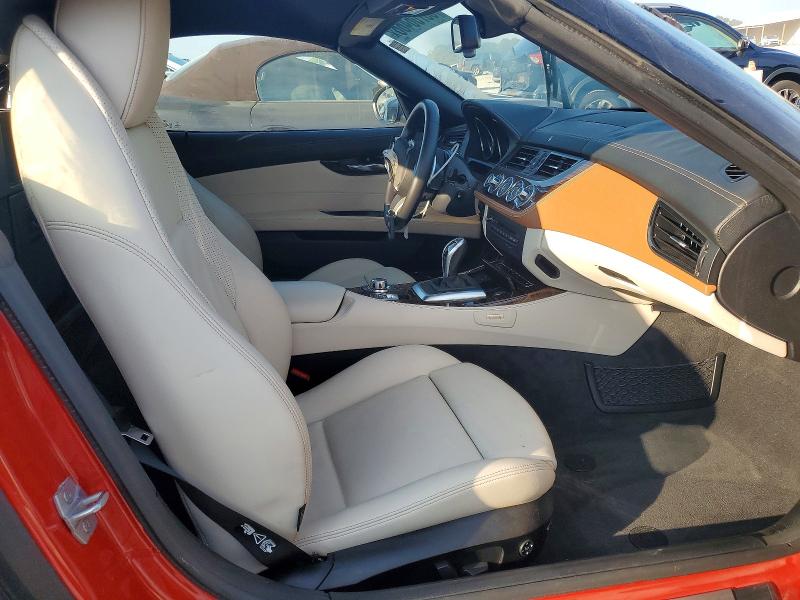 68706466 :رقم المزاد ، WBALL5C59G5A21130 vin ، 2016 Bmw Z4 مزاد بيع
