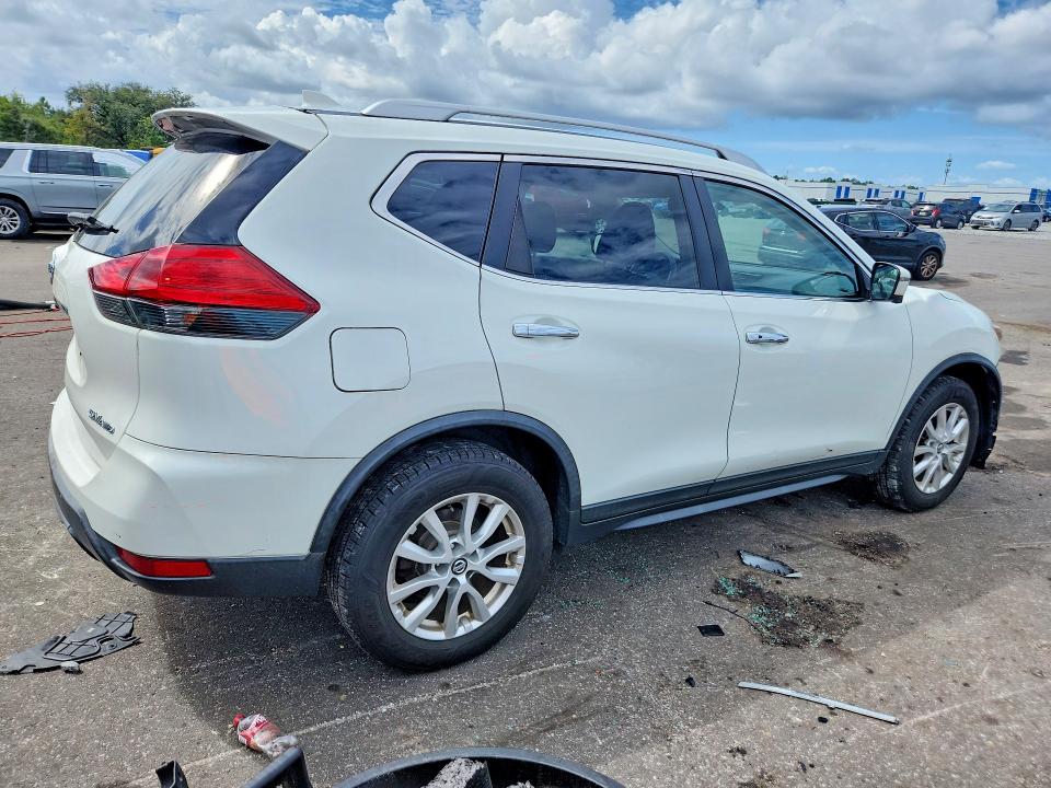 2017 Nissan Rogue მანქანა იყიდება აუქციონზე, vin: KNMAT2MV7HP532068, აუქციონის ნომერი: 69709656