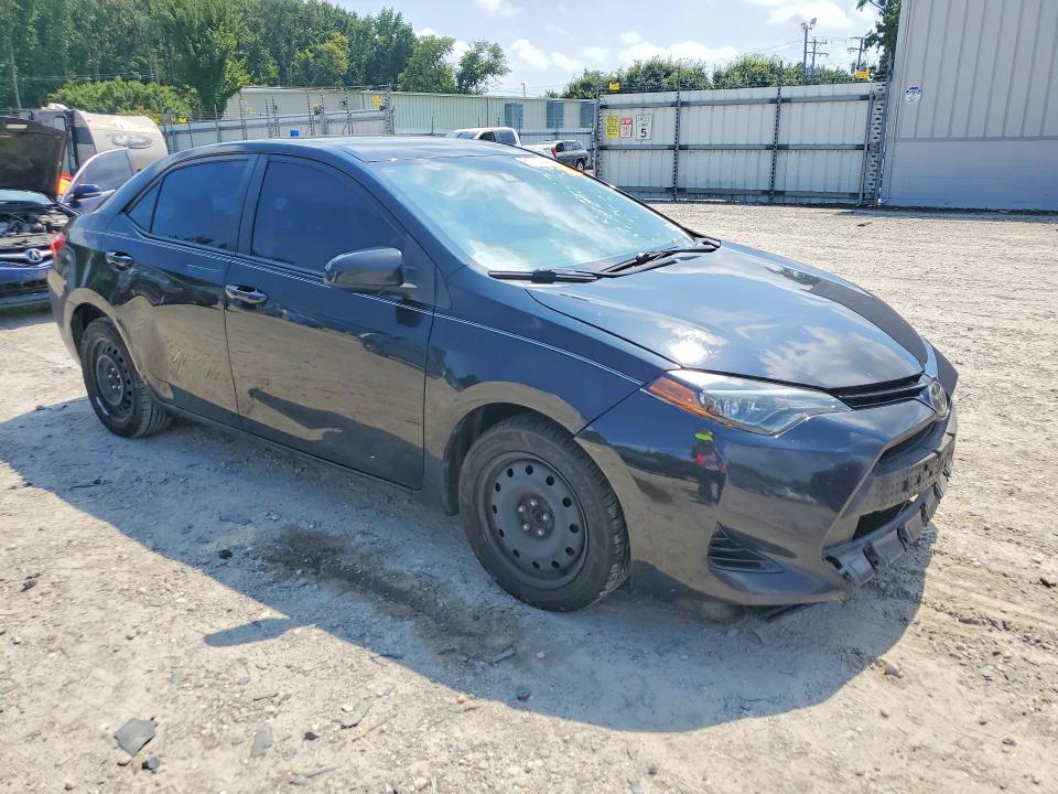 2018 Toyota Corolla მანქანა იყიდება აუქციონზე, vin: 5YFBURHE8JP805768, აუქციონის ნომერი: 67733536