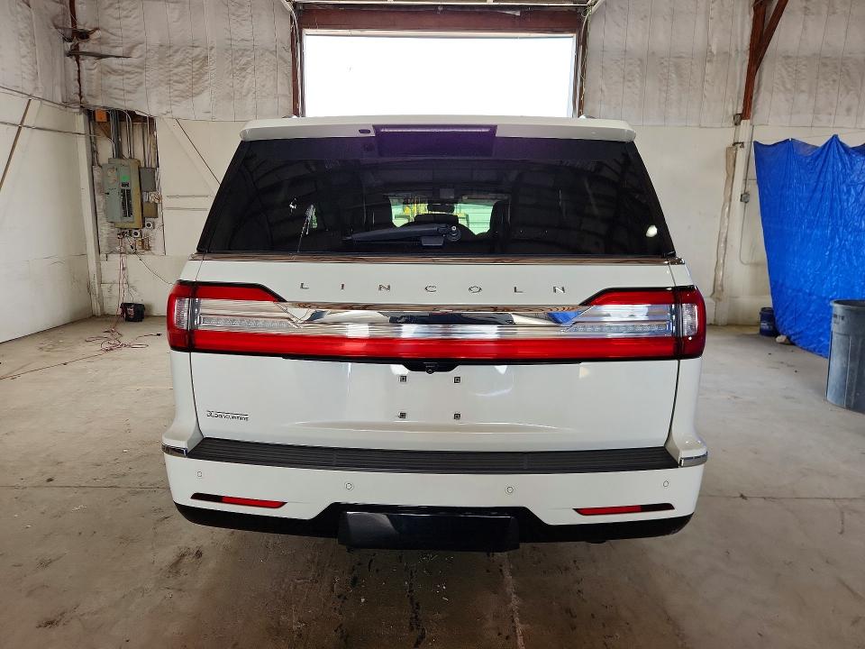 Продажа на аукционе авто 2020 Lincoln Navigator, vin: 5LMJJ2LT4LEL04807, номер лота: 68216276