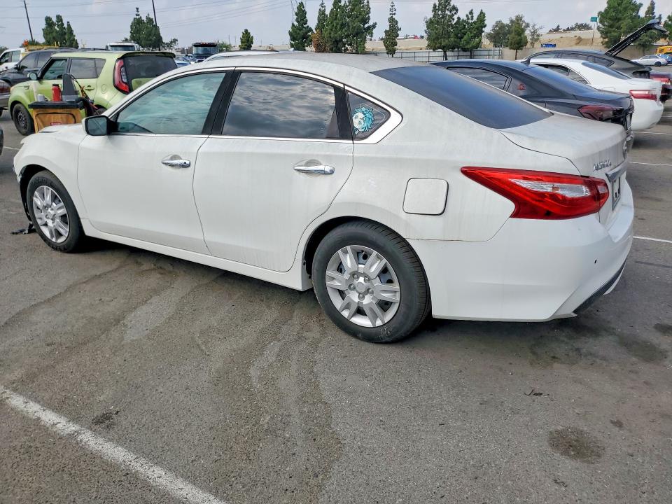 2016 Nissan Altima მანქანა იყიდება აუქციონზე, vin: 1N4AL3AP2GN341007, აუქციონის ნომერი: 69797926