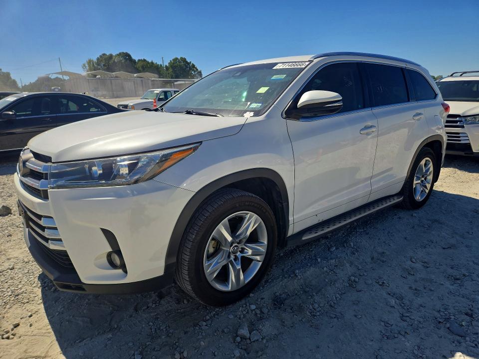 2017 Toyota Highlander მანქანა იყიდება აუქციონზე, vin: 5TDYZRFHXHS195320, აუქციონის ნომერი: 71146666
