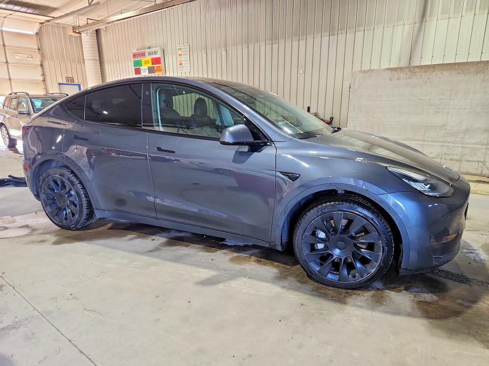 2022 Tesla Model Y მანქანა იყიდება აუქციონზე, vin: 7SAYGDEE2NF317185, აუქციონის ნომერი: 68156596