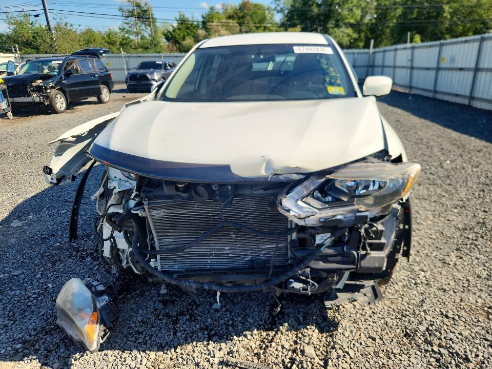 2017 Nissan Rogue მანქანა იყიდება აუქციონზე, vin: KNMAT2MV3HP537770, აუქციონის ნომერი: 67442836