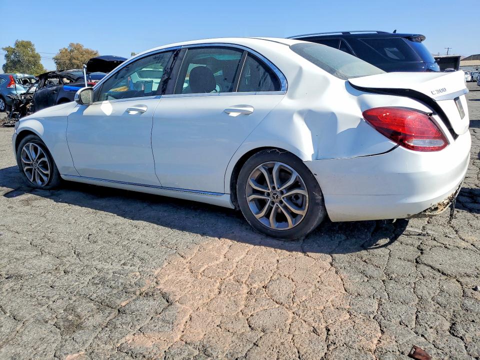Продажа на аукционе авто 2017 Mercedes-benz C, vin: 55SWF4JBXHU232830, номер лота: 67734896