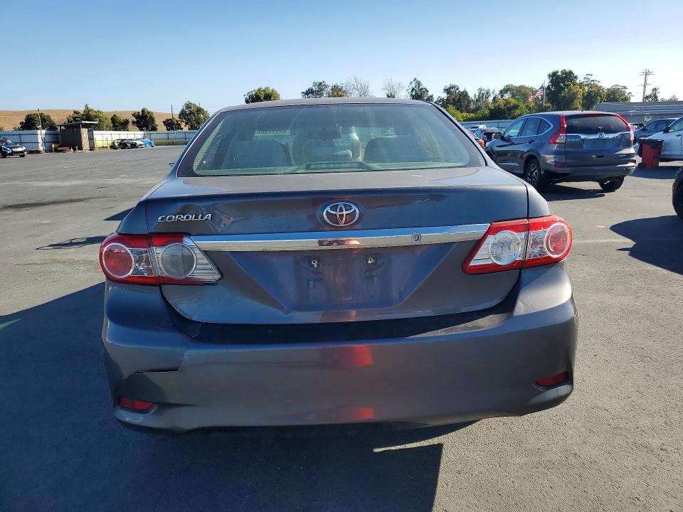 68977366 :رقم المزاد ، 5YFBU4EE4DP177476 vin ، 2013 Toyota Corolla مزاد بيع
