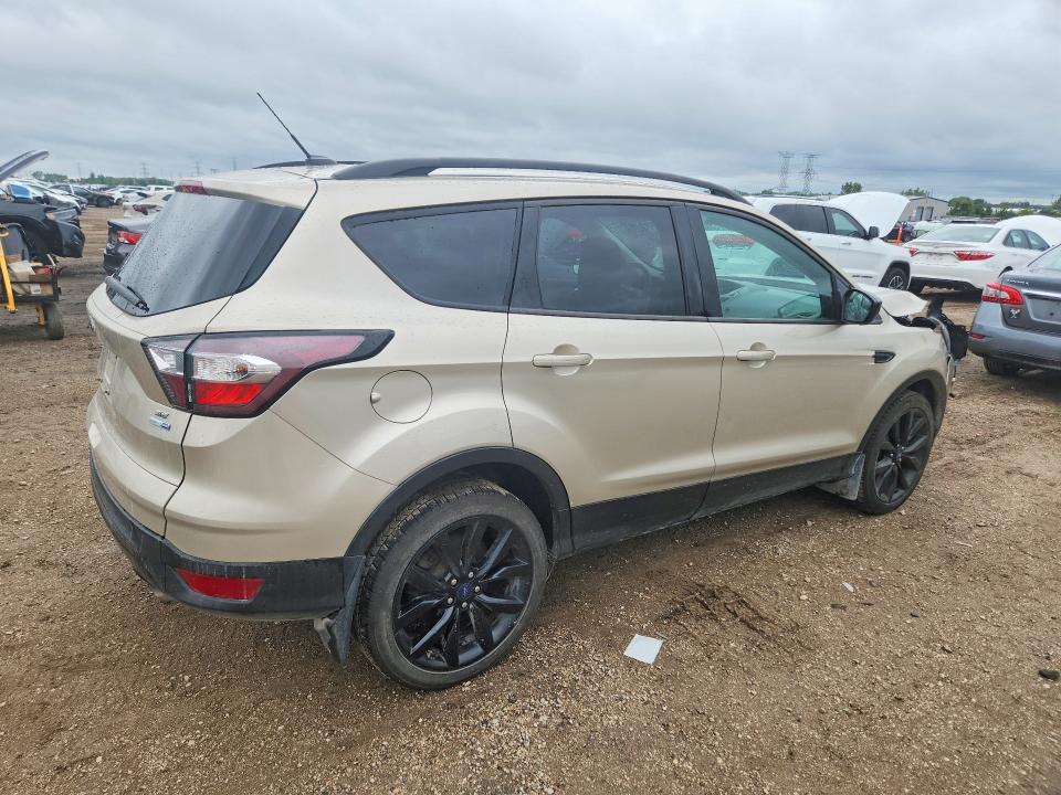 68511066 :رقم المزاد ، 1FMCU9GD9JUB44019 vin ، 2018 Ford Escape مزاد بيع