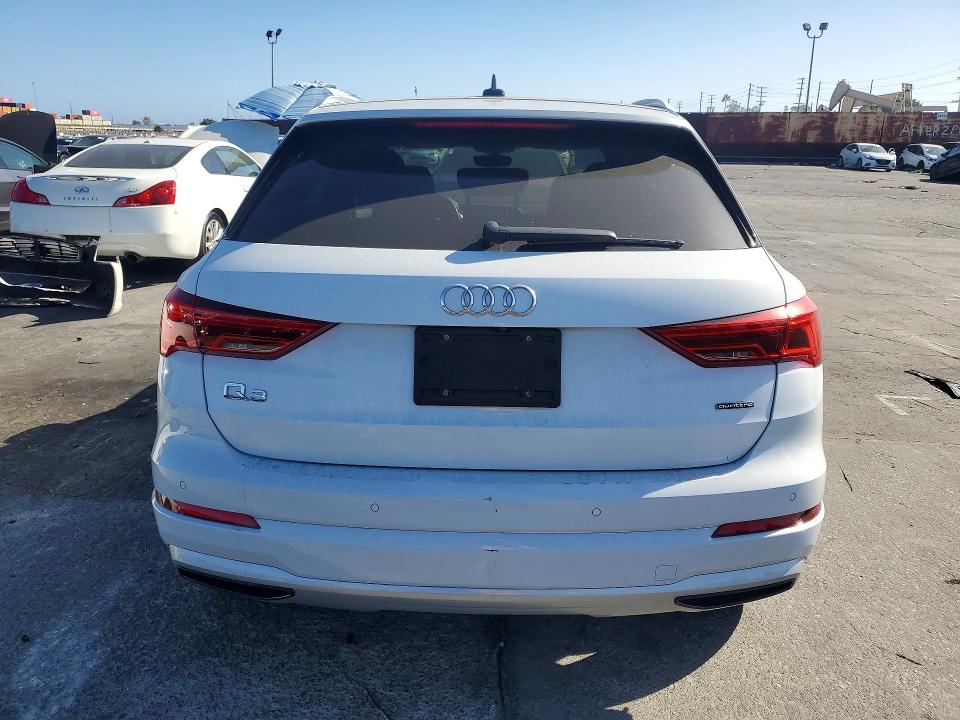 Продаж на аукціоні авто 2020 Audi Q3, vin: WA1BECF39L1067329, номер лоту: 70746516