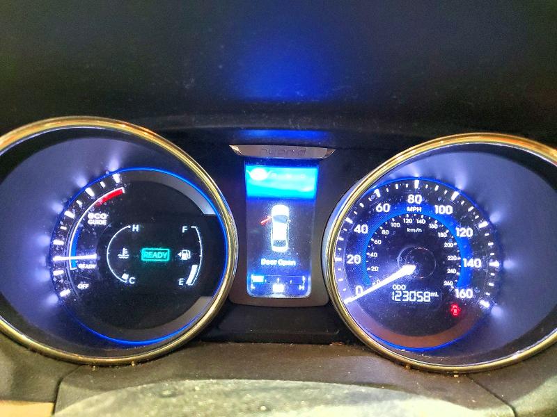2011 Hyundai Sonata მანქანა იყიდება აუქციონზე, vin: KMHEC4A48BA018664, აუქციონის ნომერი: 69226246