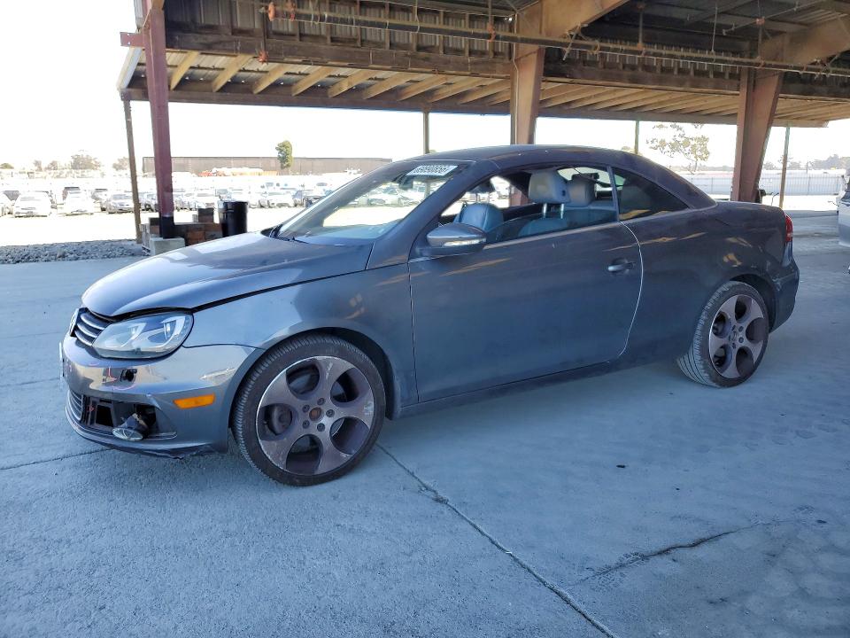 69890856 :رقم المزاد ، WVWFW8AH8DV005046 vin ، 2013 Volkswagen Eos مزاد بيع