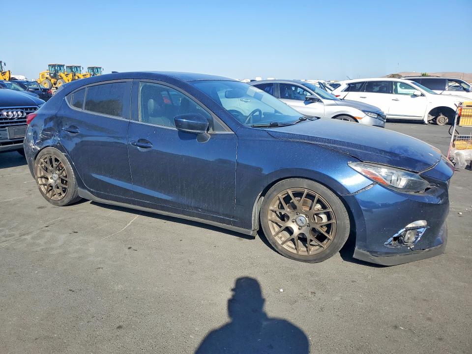 Продажа на аукционе авто 2016 Mazda 3, vin: JM1BM1N38G1317552, номер лота: 69700616