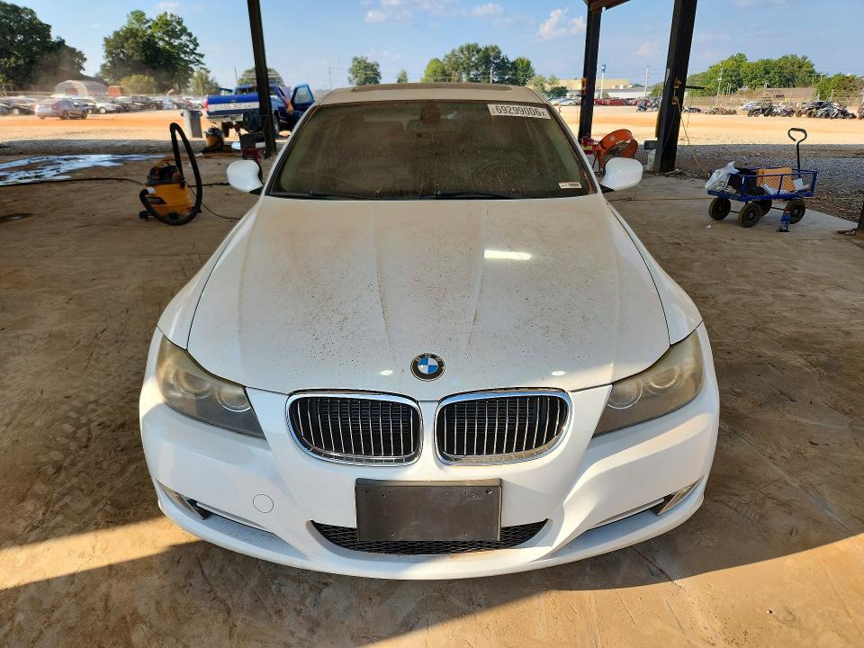69299006 :رقم المزاد ، WBAPM5G52BNN00956 vin ، 2011 Bmw 335 مزاد بيع