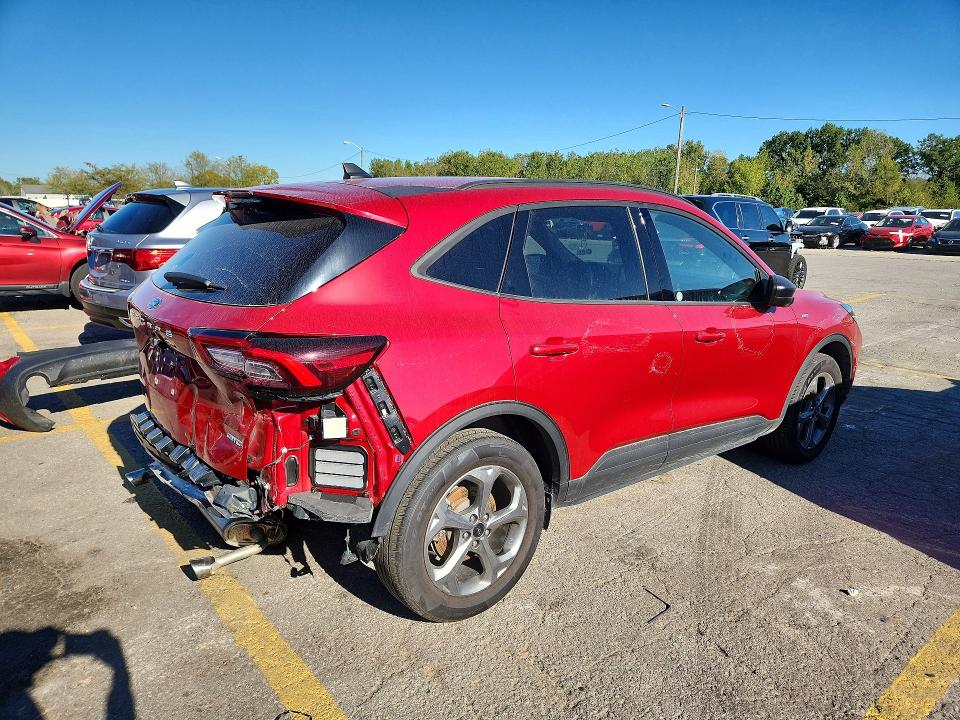 70780386 :رقم المزاد ، 1FMCU9MN6SUA99703 vin ، 2025 Ford Escape مزاد بيع