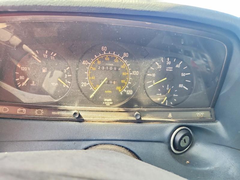1984 Mercedes-benz 300 მანქანა იყიდება აუქციონზე, vin: WDBAB33A5EA158483, აუქციონის ნომერი: 68800576