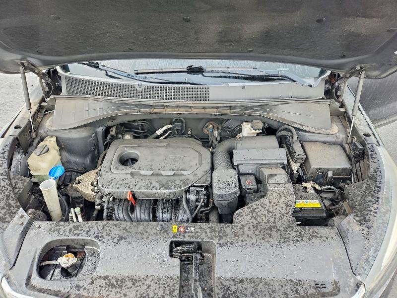 67045176 :رقم المزاد ، 5XYPGDA37HG258919 vin ، 2017 Kia Sorento مزاد بيع