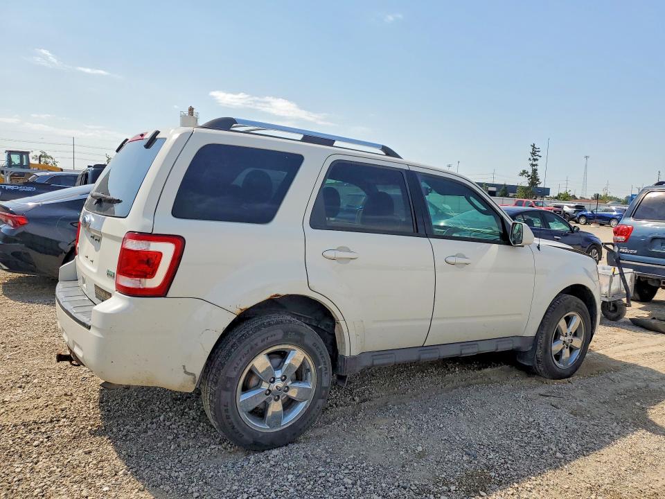 2011 Ford Escape მანქანა იყიდება აუქციონზე, vin: 1FMCU9EGXBKA37183, აუქციონის ნომერი: 67353106
