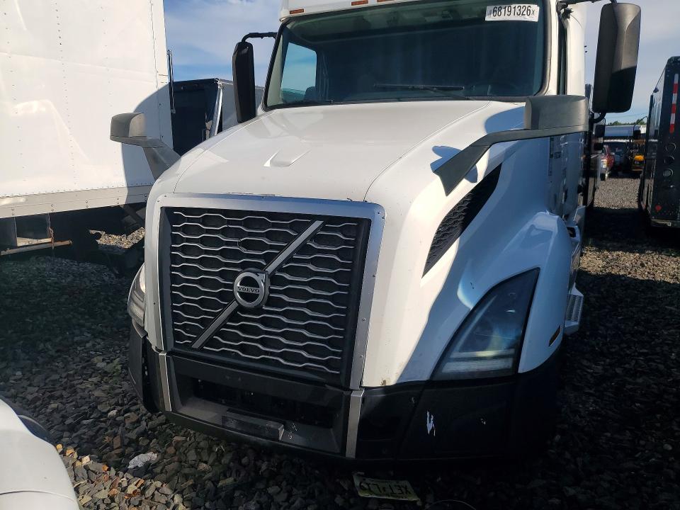 2019 Volvo Vn მანქანა იყიდება აუქციონზე, vin: 4V4NC9EH7KN213926, აუქციონის ნომერი: 68191326