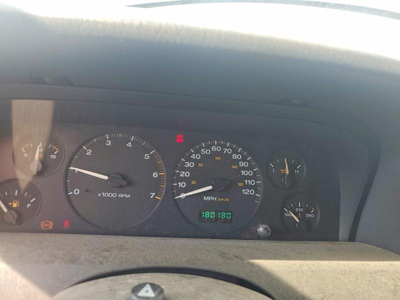 2002 Jeep Grand Cherokee მანქანა იყიდება აუქციონზე, vin: 1J4GW48S72C227739, აუქციონის ნომერი: 67935046