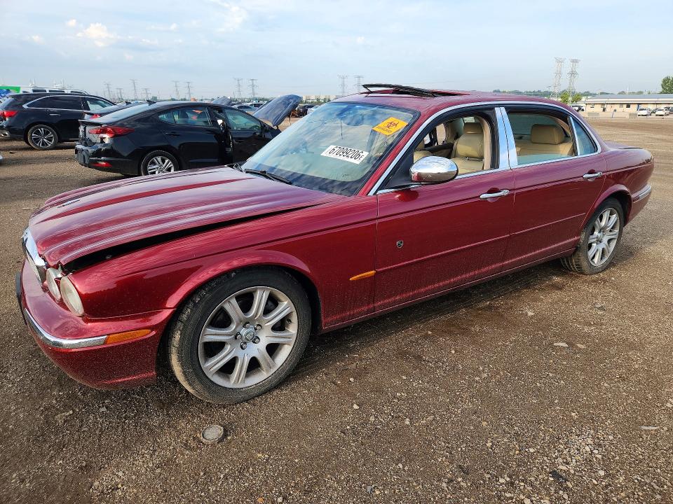 67099206 :رقم المزاد ، SAJWA79C85SG39238 vin ، 2005 Jaguar Xj8 مزاد بيع