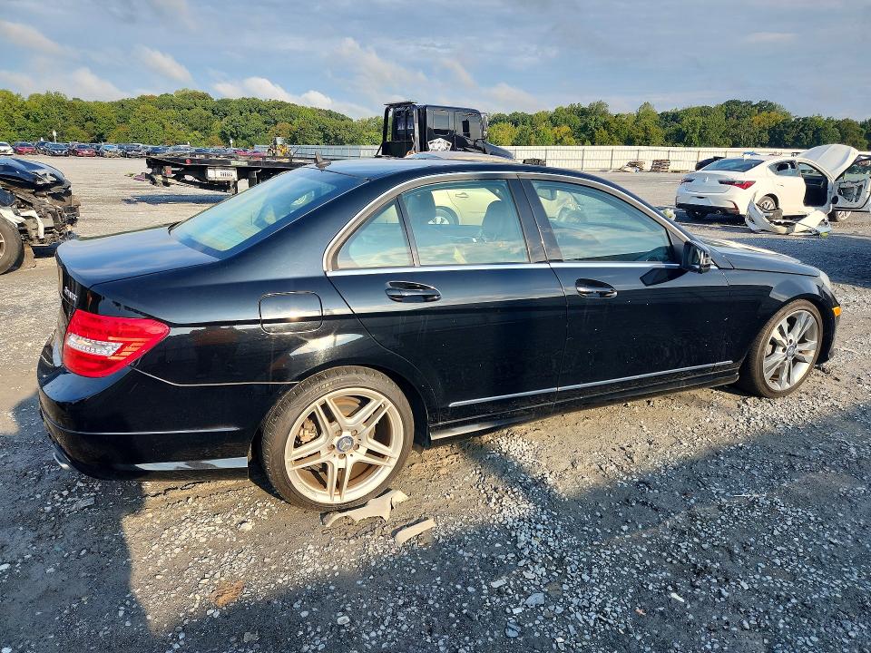 70000096 :رقم المزاد ، WDDGF8AB7DR257448 vin ، 2013 Mercedes-benz C مزاد بيع