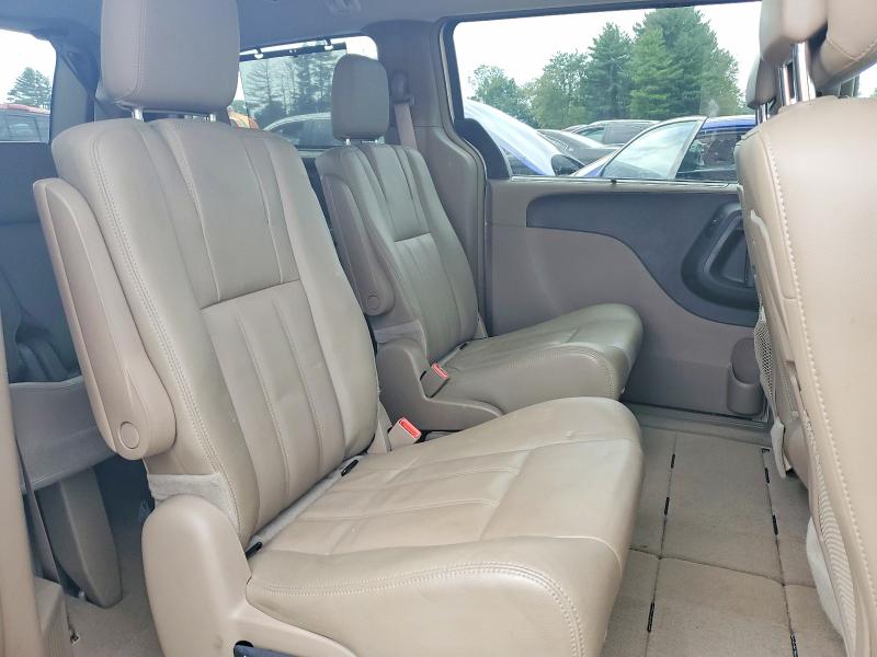 67742156 :رقم المزاد ، 2C4RC1BG6FR755683 vin ، 2015 Chrysler Town & Country مزاد بيع