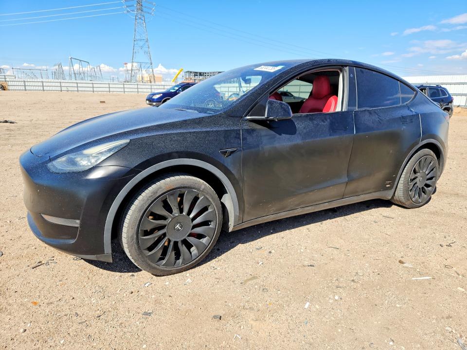 Auction sale of the 2021 Tesla Model Y, vin: 5YJYGAEE0MF191127, lot number: 68244736