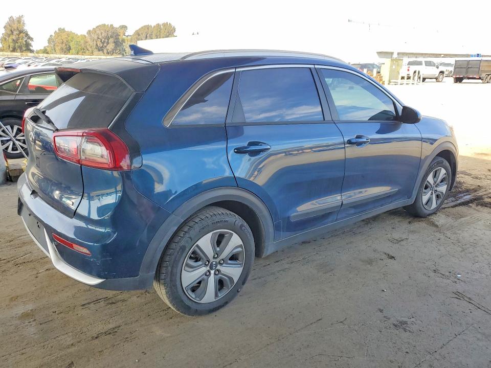 2019 Kia Niro მანქანა იყიდება აუქციონზე, vin: KNDCB3LC0K5334579, აუქციონის ნომერი: 70542596