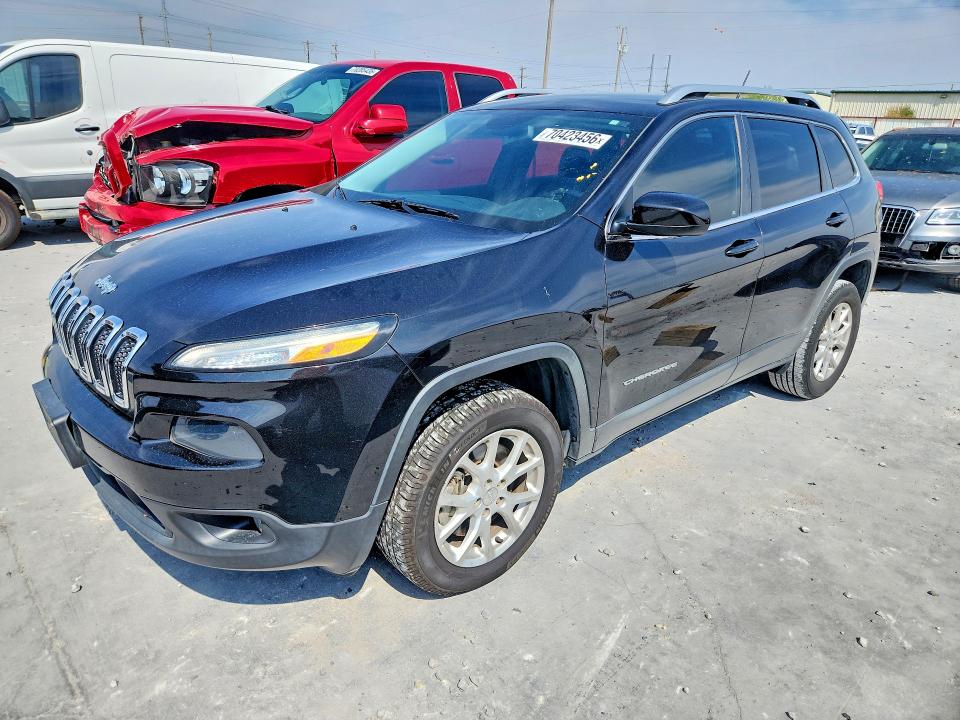 70423456 :رقم المزاد ، 1C4PJLCS9FW782069 vin ، 2015 Jeep Cherokee مزاد بيع