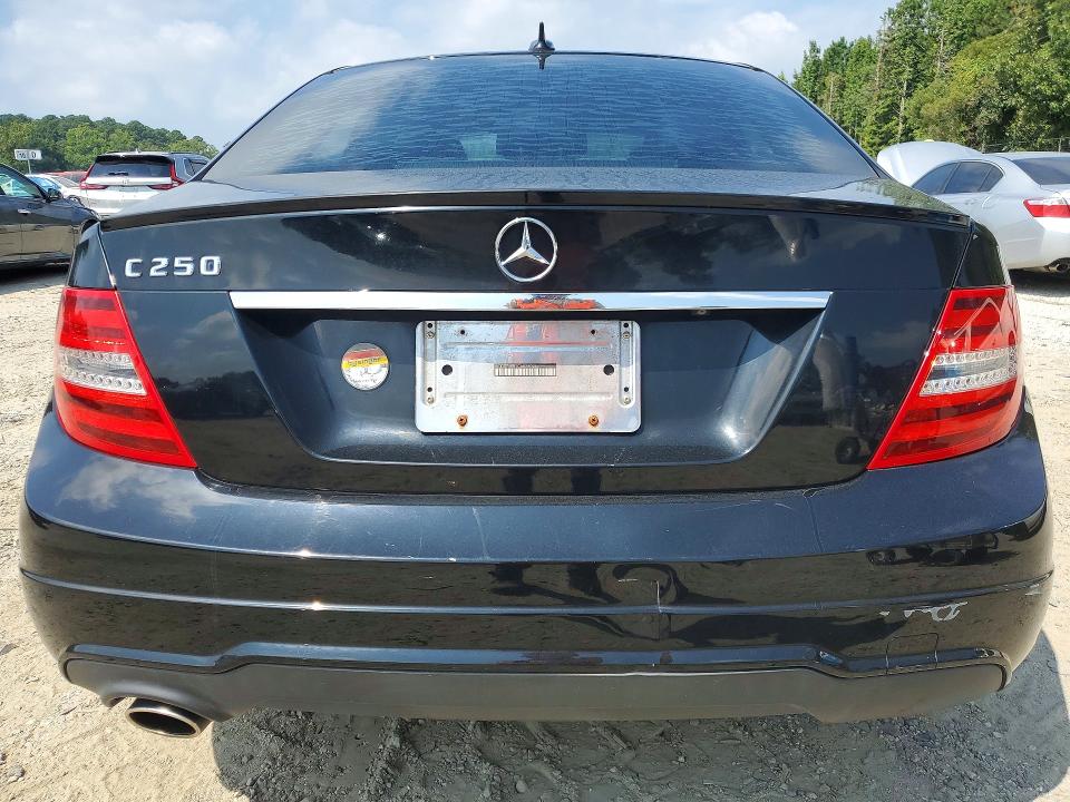 67538816 :رقم المزاد ، WDDGF4HB1CA677024 vin ، 2012 Mercedes-benz C مزاد بيع